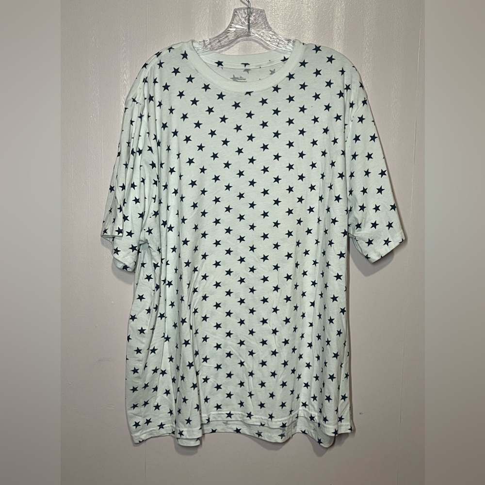 Navy Blue Stars White Shirt XXL